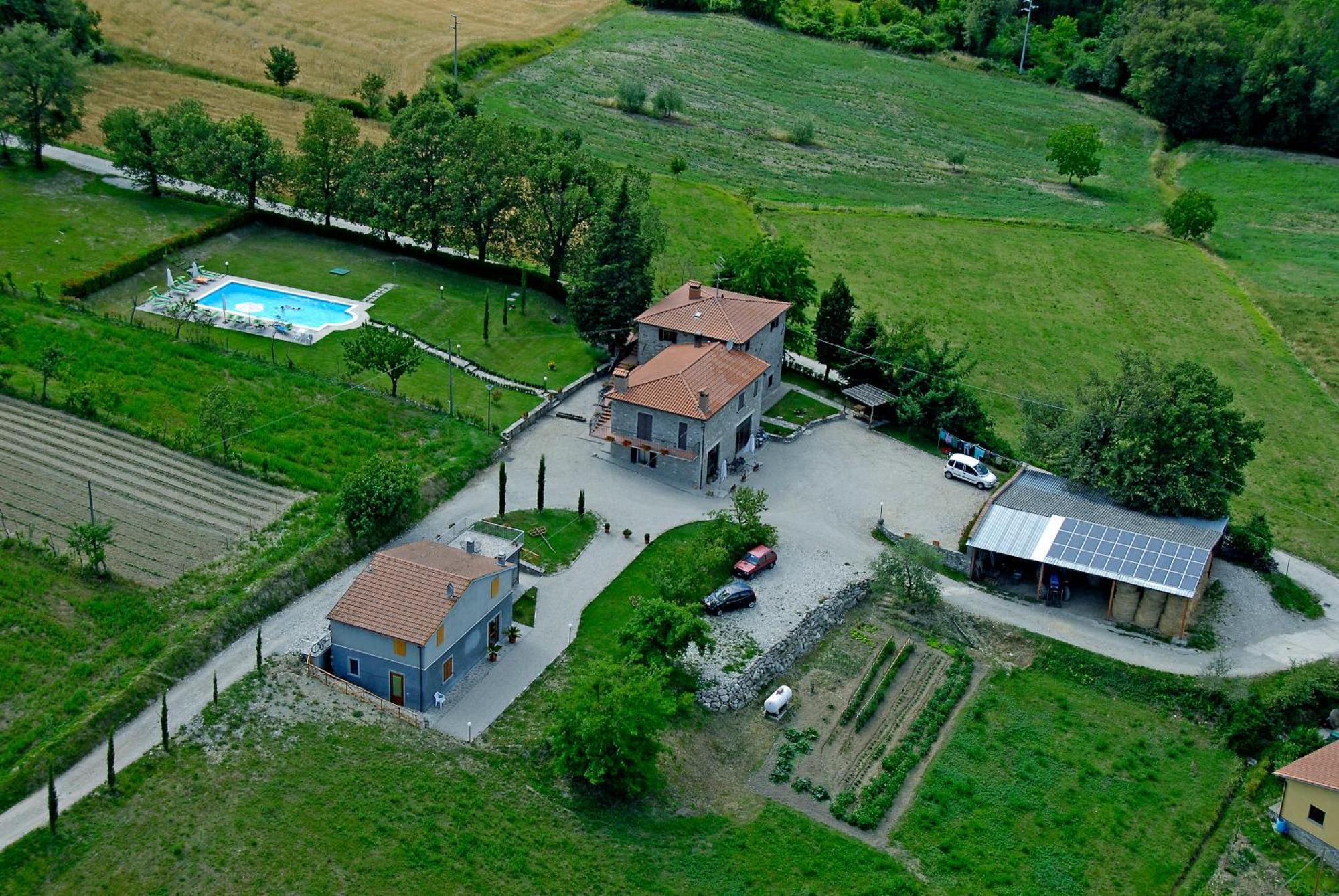 Agriturismo La Casina Caprese Michelangelo Bagian luar foto