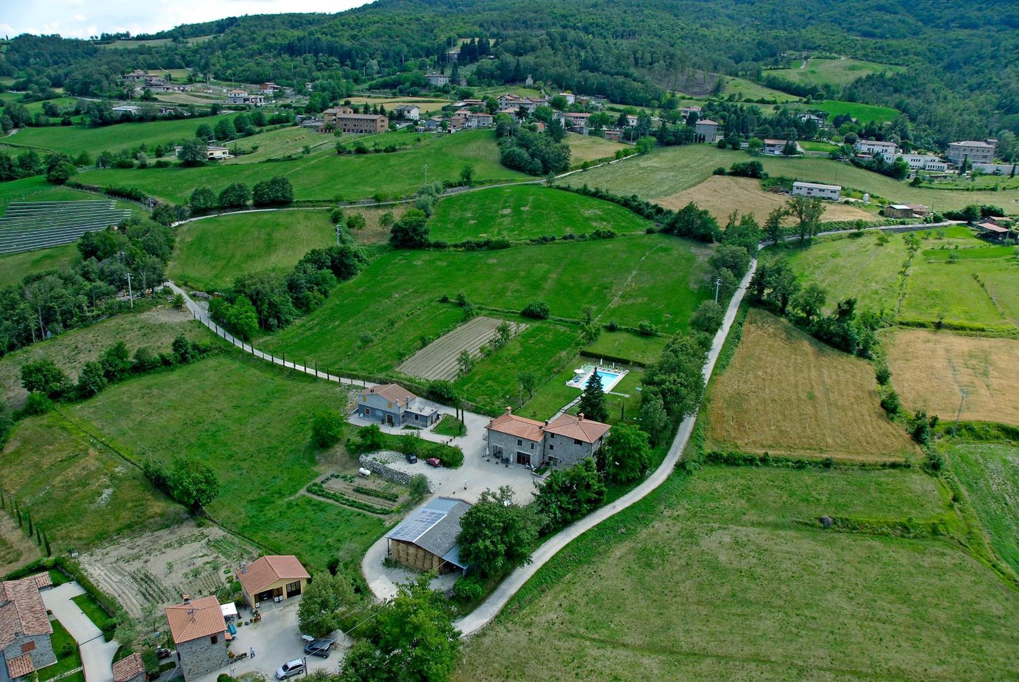 Agriturismo La Casina Caprese Michelangelo Bagian luar foto