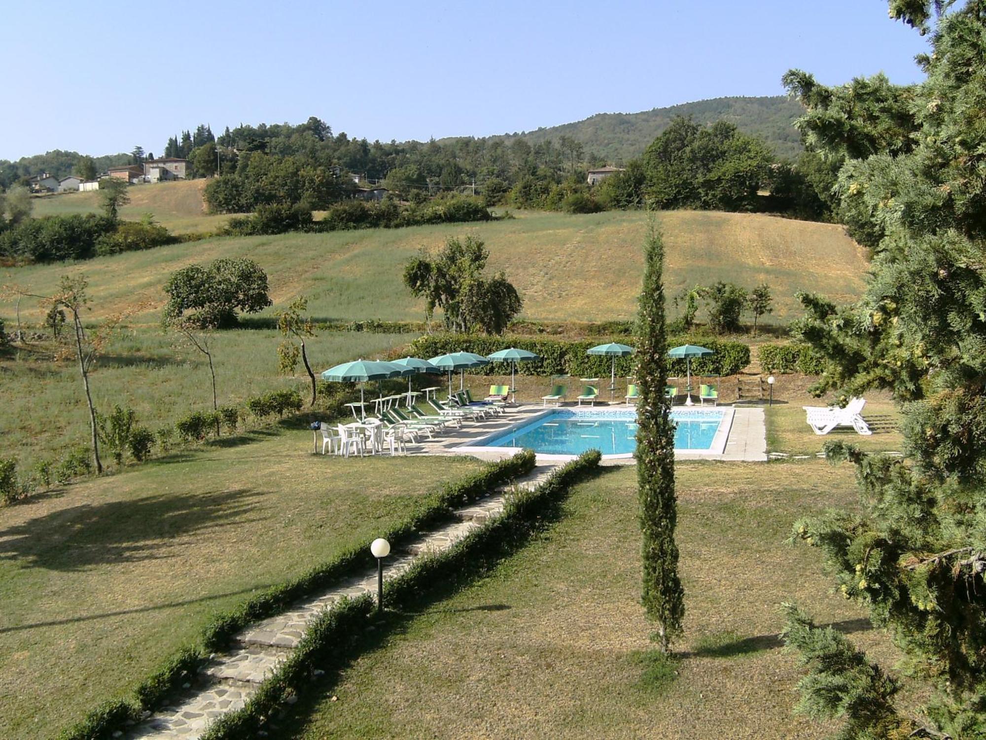 Agriturismo La Casina Caprese Michelangelo Bagian luar foto