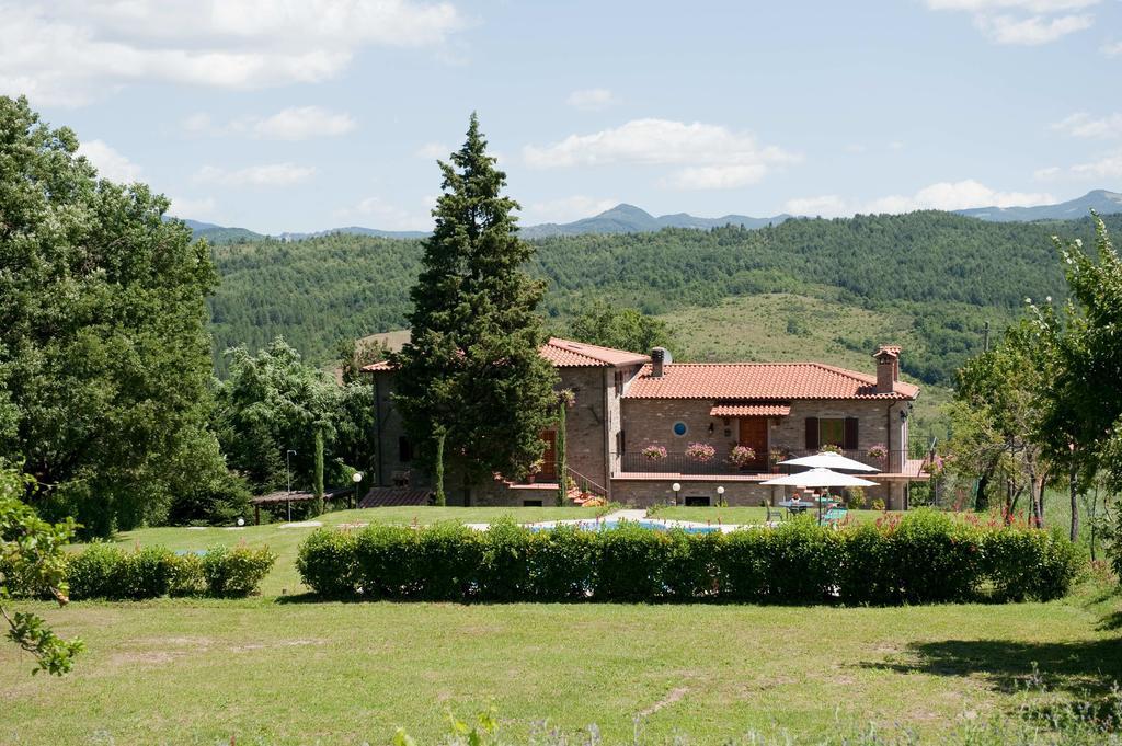 Agriturismo La Casina Caprese Michelangelo Bagian luar foto