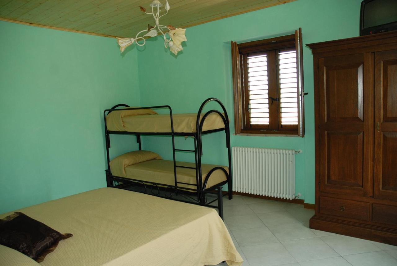 Agriturismo La Casina Caprese Michelangelo Bagian luar foto