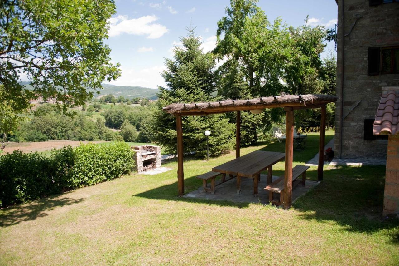 Agriturismo La Casina Caprese Michelangelo Bagian luar foto